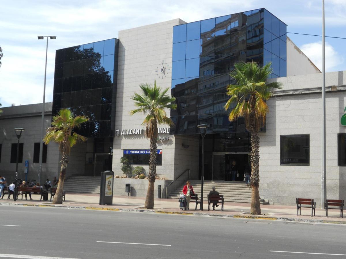 Alicante Colorful Center Bajo Apartment Exterior photo